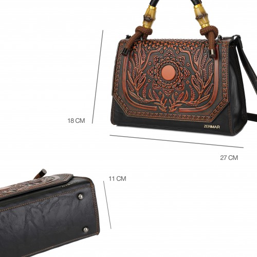 Bolsa de couro gravada com...
