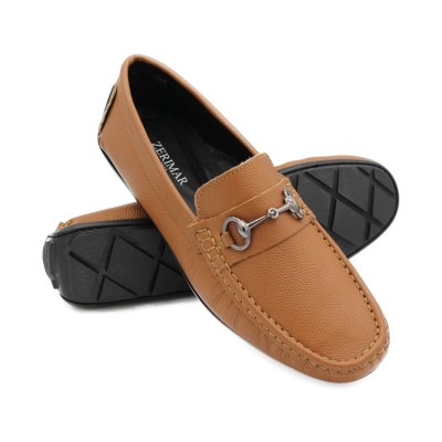 Mocassins de couro com elo...